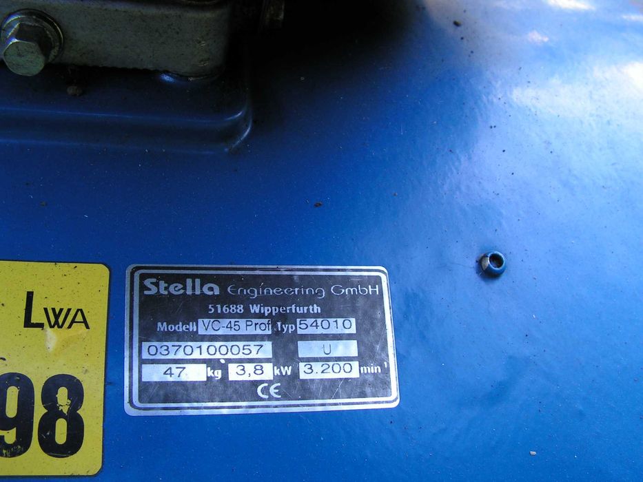 wertykulator spalinowy