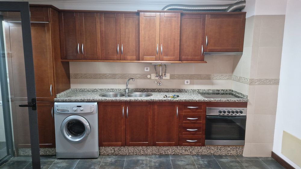 Arrendo apartamento T1 - Condomínio Teatro Évora