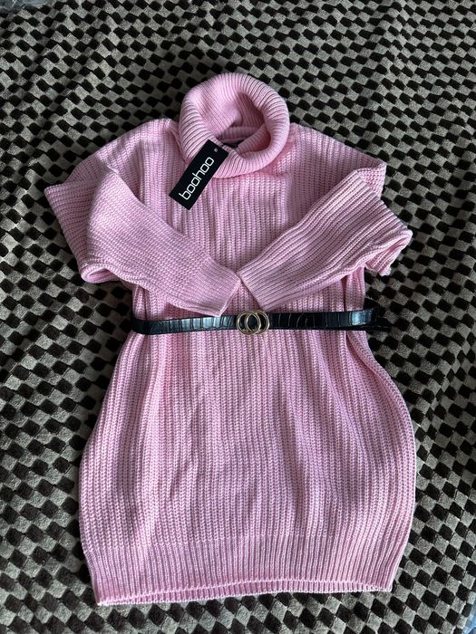 Светр рожевий boohoo новий