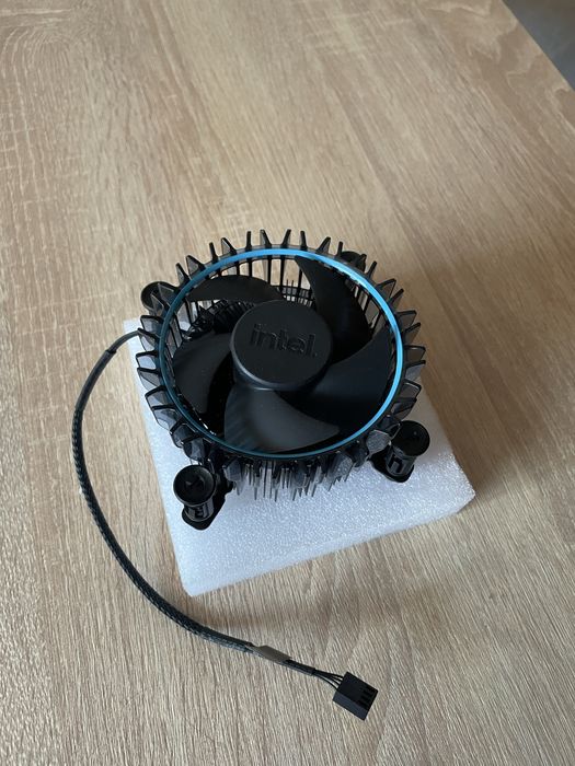 кулер intel laminar rm1