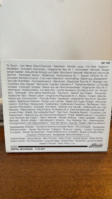 100 Obras-primas. Sucessos mundiais da Música Clássica / 5 CD’s