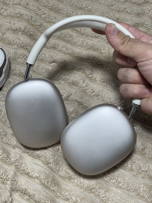 Apple AirPods Max 2024