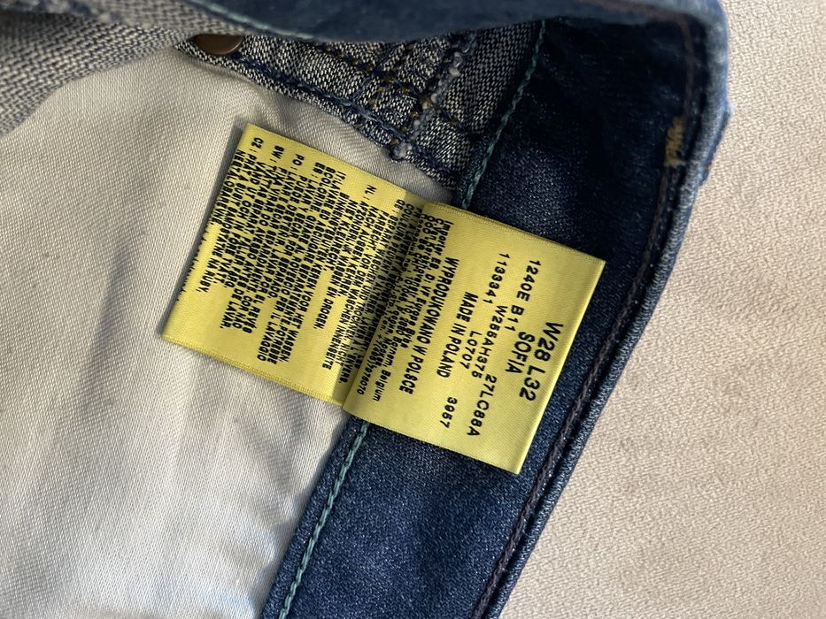 Spodnie jeansy Wrangler Sofia 36