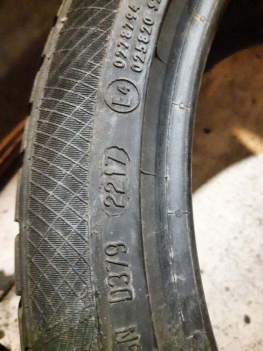 Continental 225 40 18 зима