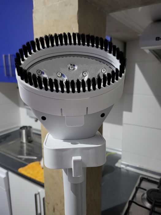 Ferro de engomar a vapor vertical Create (COMO NOVO)