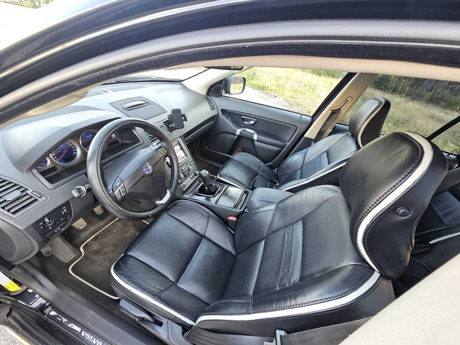 Volvo XC 90 D5 AWD versão RDESIGN
