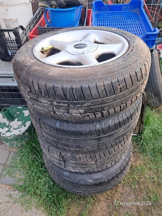 Felgi aluminiowe z oponami z mazdy oryginał