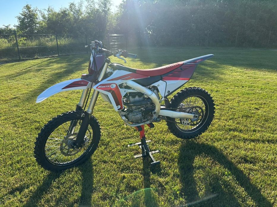Fantic xxf 250 .