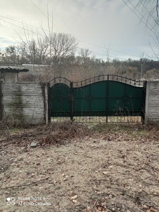 Продаж будинку , біля річки