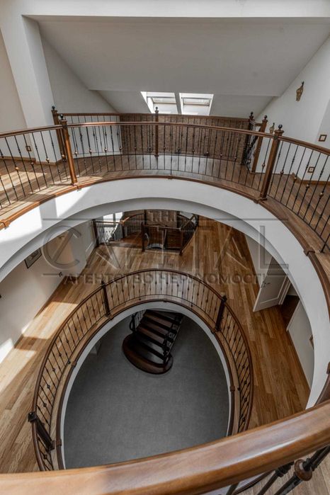 Продажа дома с ремонтом 1200м2 Софиевская Борщаговка Вишневое Крюковщи