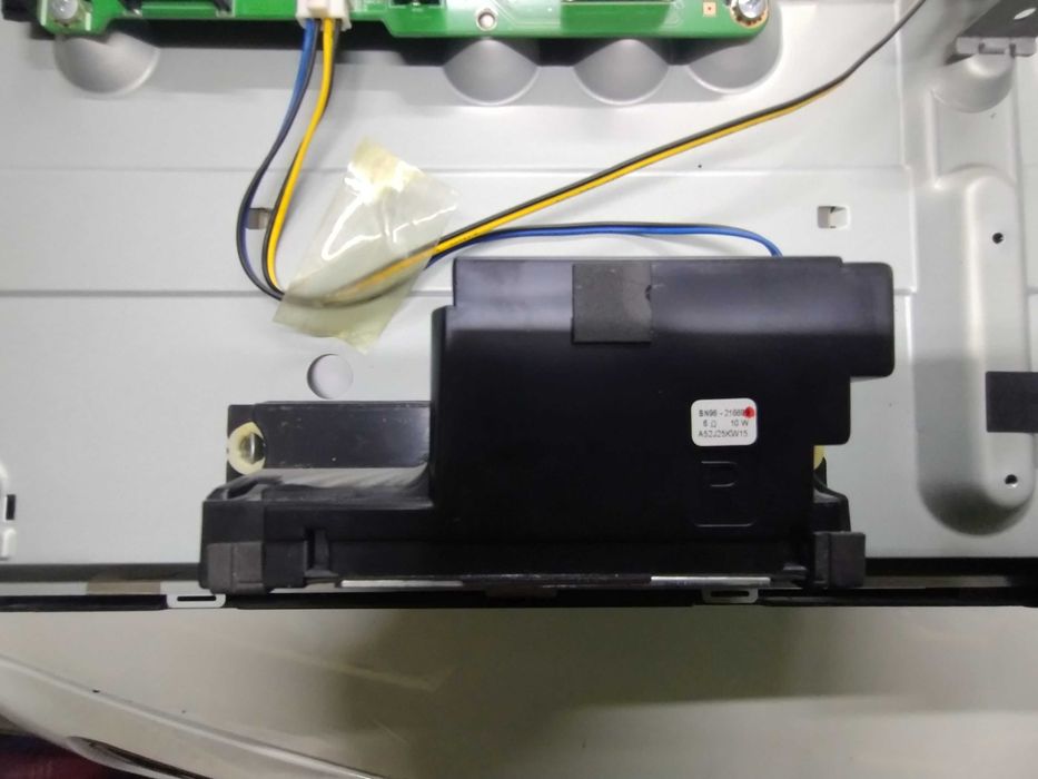 TV 40" Samsung  uszkodzony, model UE40EH5300W