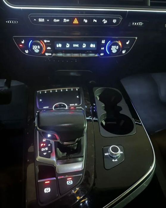 Audi Q7 2018 року