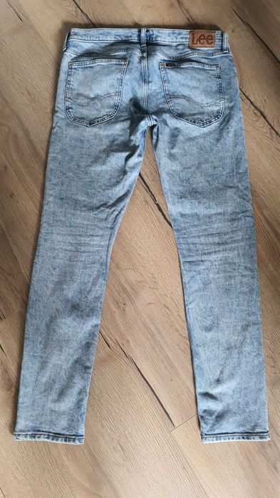 Spodnie jeansy rurki LEE LUKE Slim Tapered W31/L32