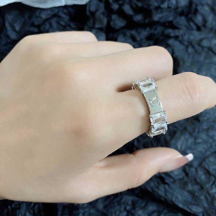 Oficjalny zestaw upominkowy LV Louis Vuitton Ring
