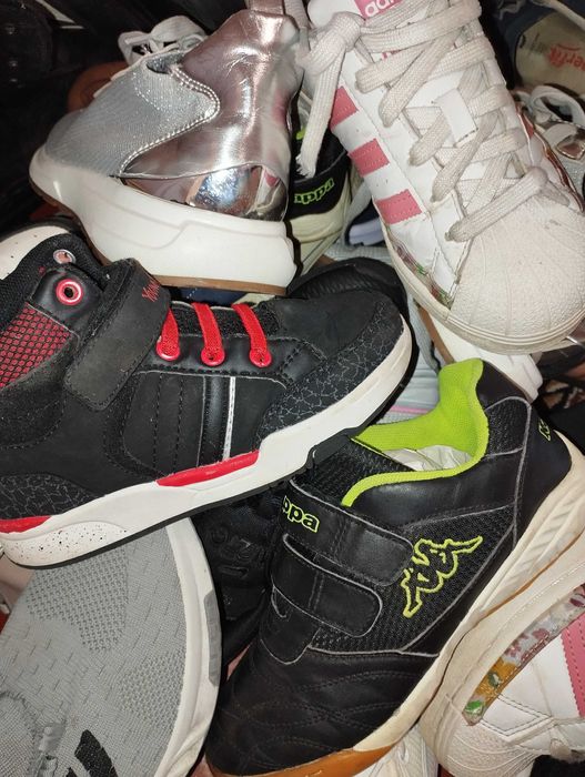 Дитяче взуття пакетом продам