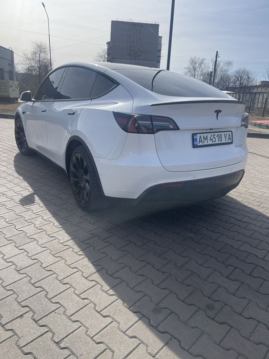 Tesla Model Y 2022/06 Performance 82 квт