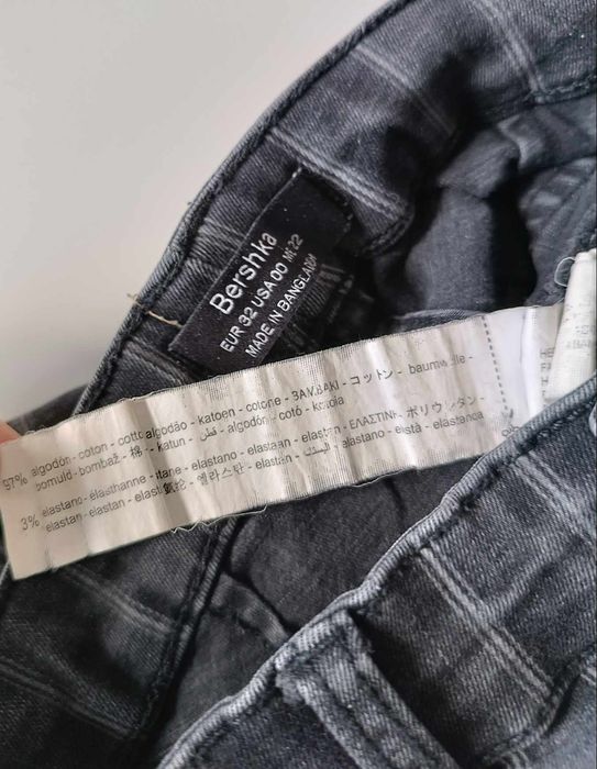 Spodnie jeansowe rurki Bershka r32