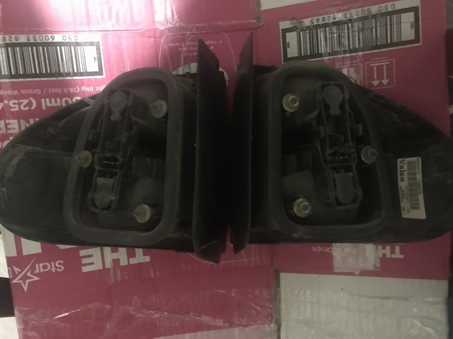 Продам задні фонарі Renault Lagune 1