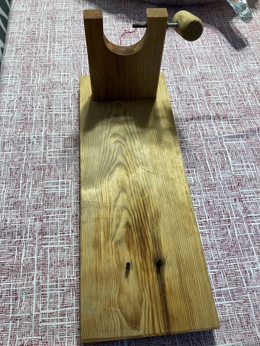 Tabua de presunto e faca