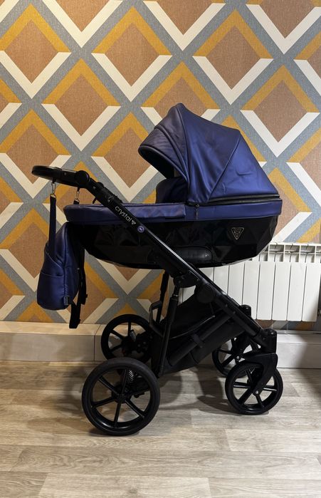 Десткая коляска Crystal 2 в 1