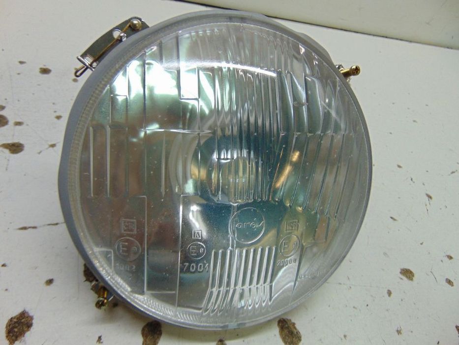 Fiat 850 farol novo