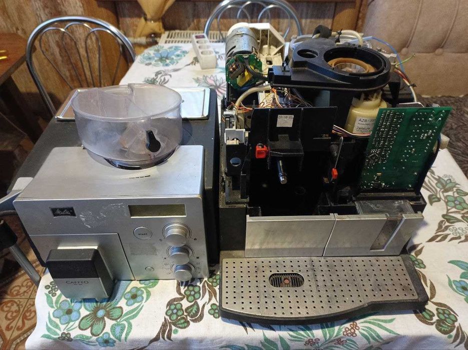 Мелитта ( Melitta Caffeo N66) по запчастям. Бойлер, кофемолка и др.