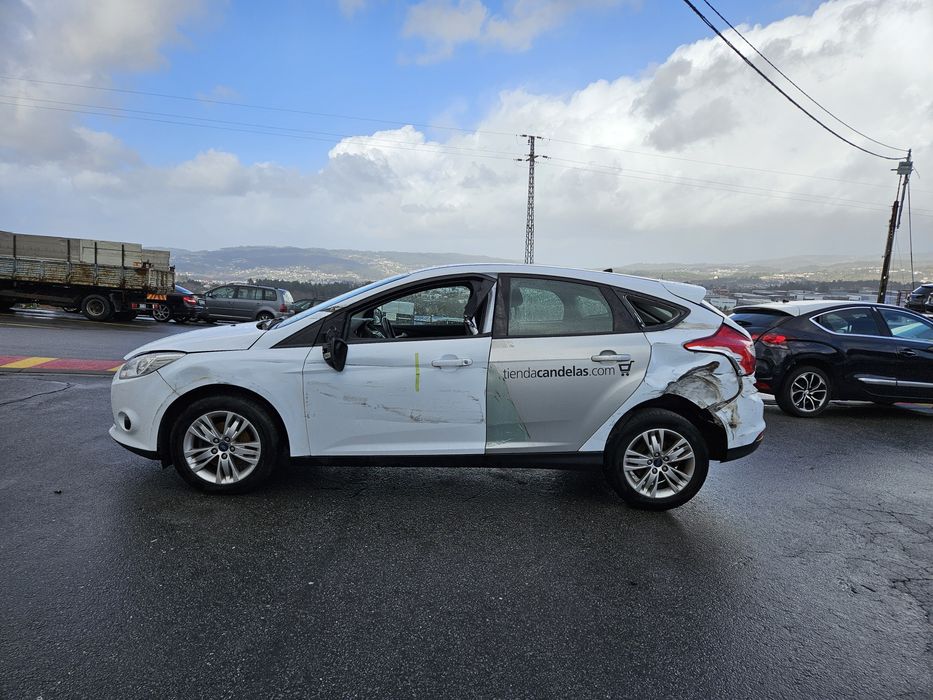 Ford Focus III 1.6 TDCi de 2013 para peças