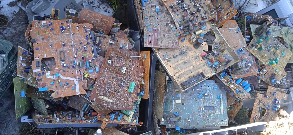 Побутові плати...