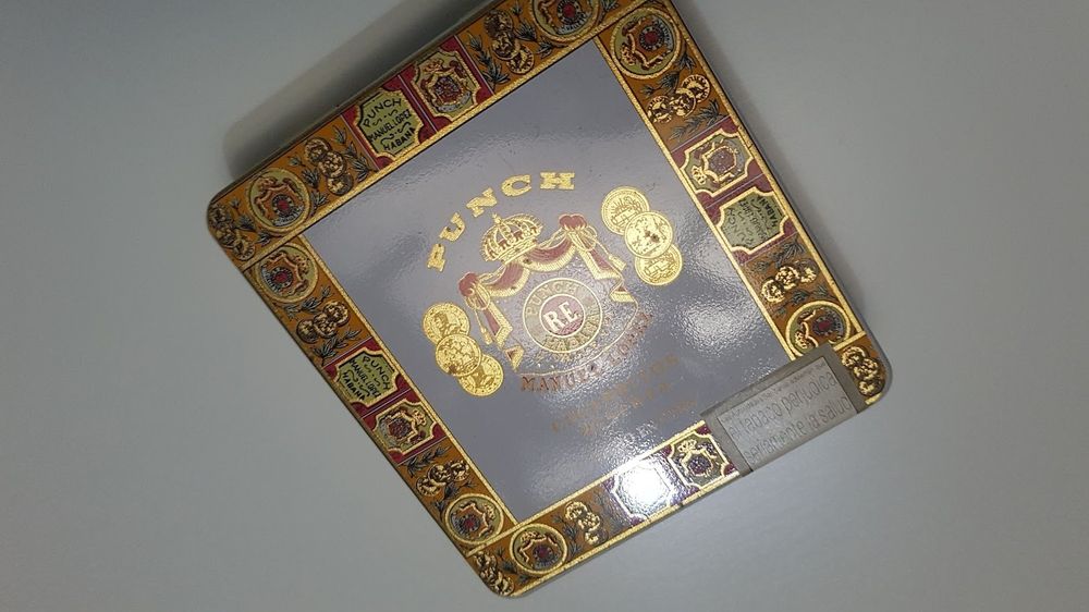 Caixa de cigarrilhas