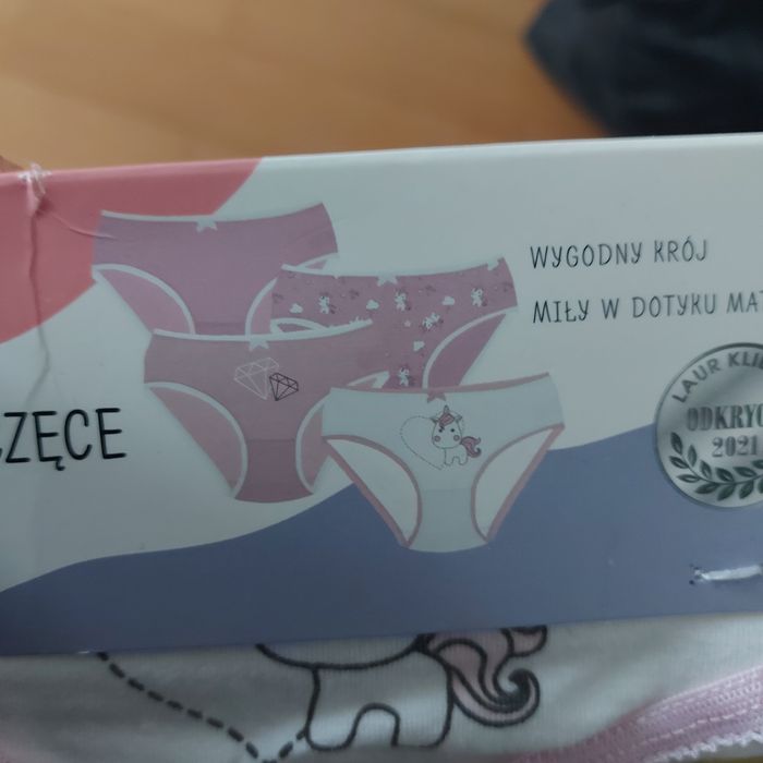 Nowe majteczki 98-104