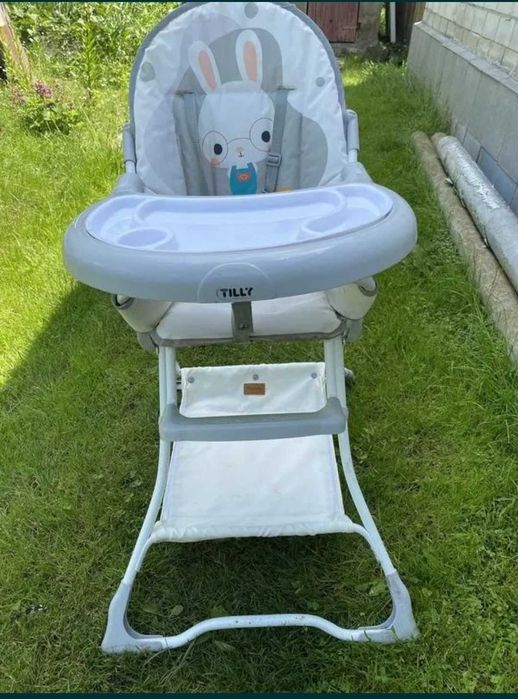 Столик для годування