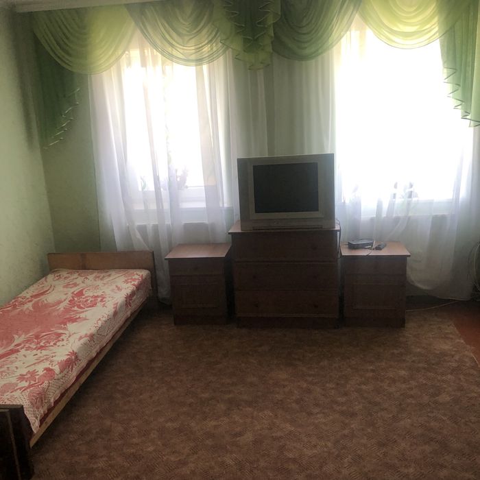 Здам будинок подобово