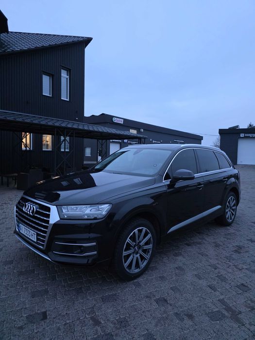 AUDI Q7 2018 року