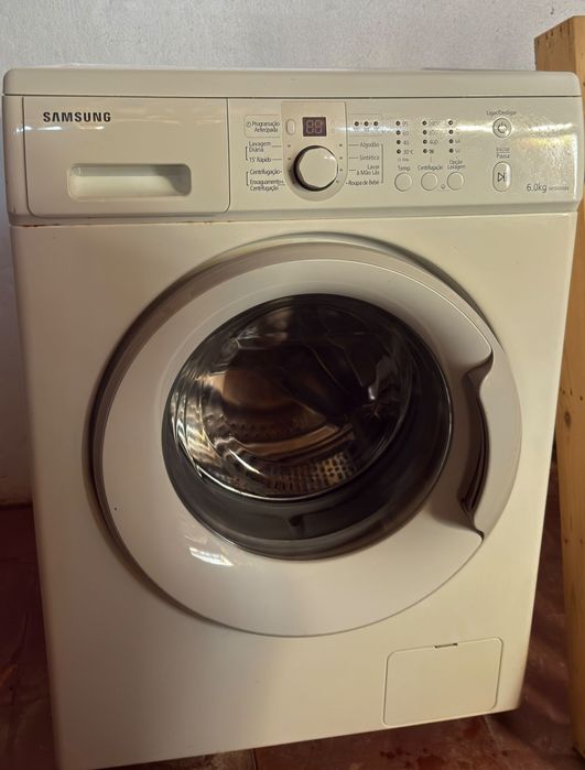 Máquina de lavar roupa Samsung