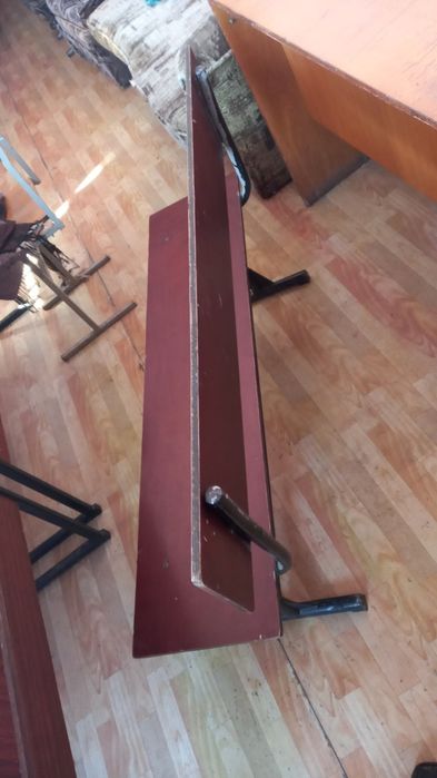 Продам     лавку та столи