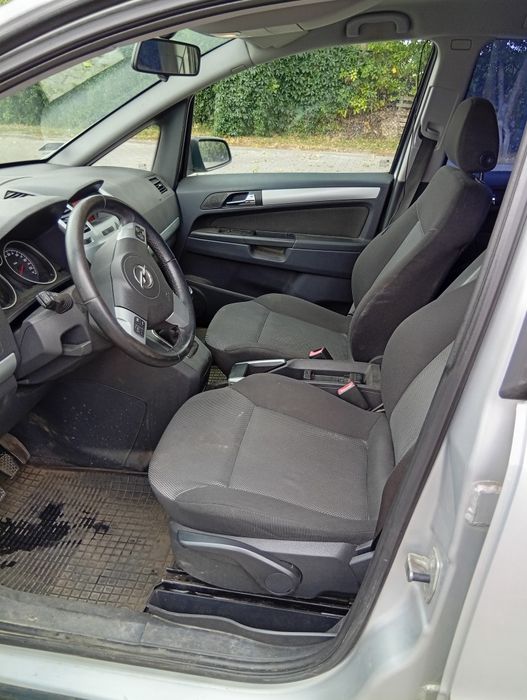RATY Opel Zafira B, 2009, 1,7 CDTI, hak, klima, 7 miejsc, 2 kluczyki