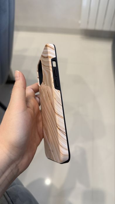 Nowy pokrowiec Burga iphone 12 pro max