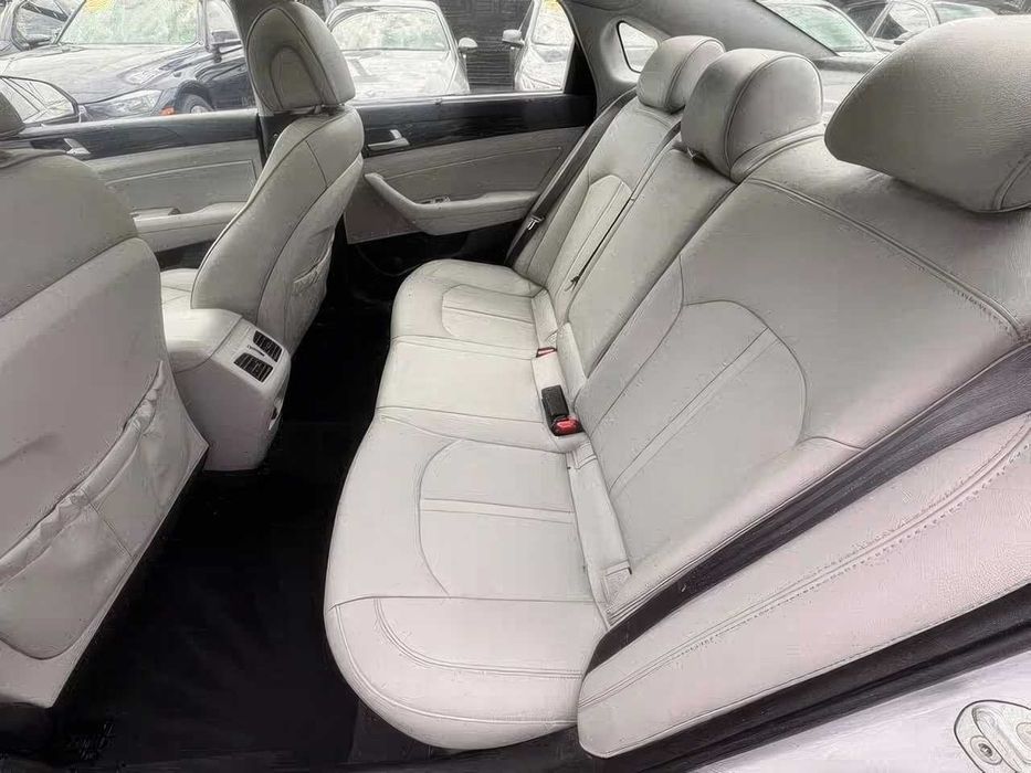 Hyundai Sonata Limited      2015