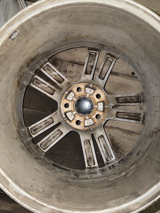 Диски 5*112 R18 ET48 оригінал 561601025C