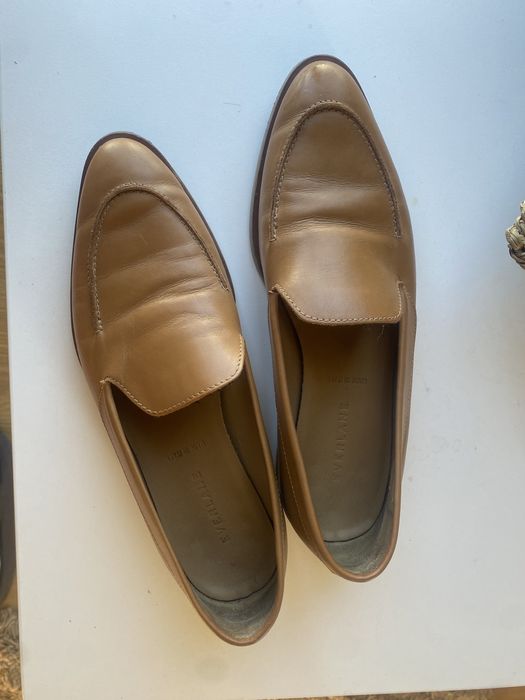 Бежеві лофери розмір 36,5