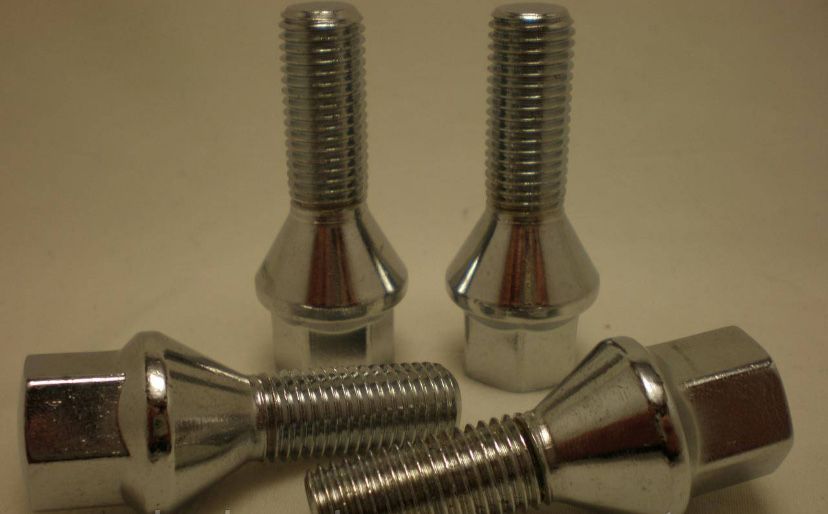 Болт колісний Ланос під литі диски. Турбо