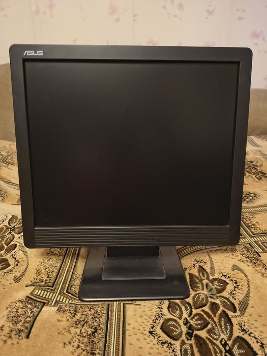 Продам монитор Asus MM17D