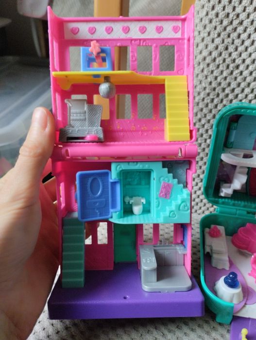 Zestaw Polly Pocket walizka domek samochód malutkie laleczki Mattel
