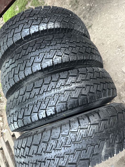 Шини болотні 235/85 R16 або 265/75 R16 резина на джип Р16