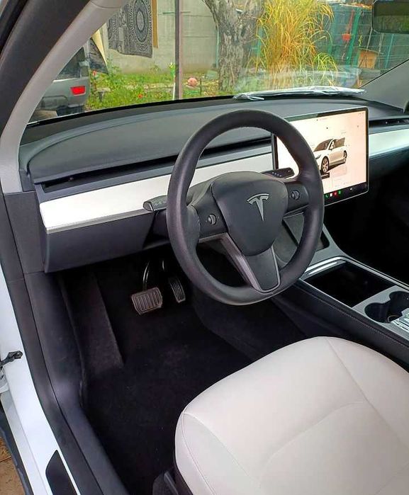 Tesla Model Y 2023 Dual motor Long range