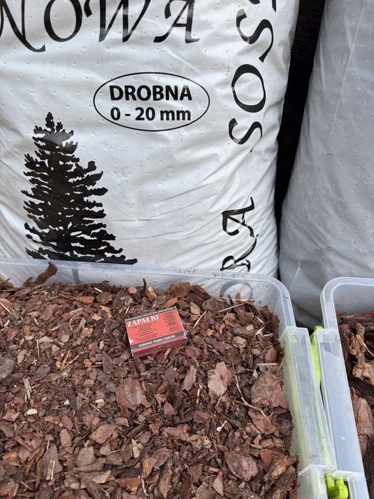 Kora sosnowa 80l Trzy frakcje Drobna Srednia Gruba. Transport
