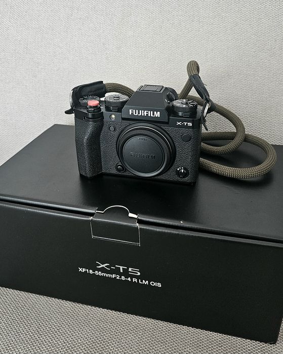 Fujifilm X-T5 (corpo)