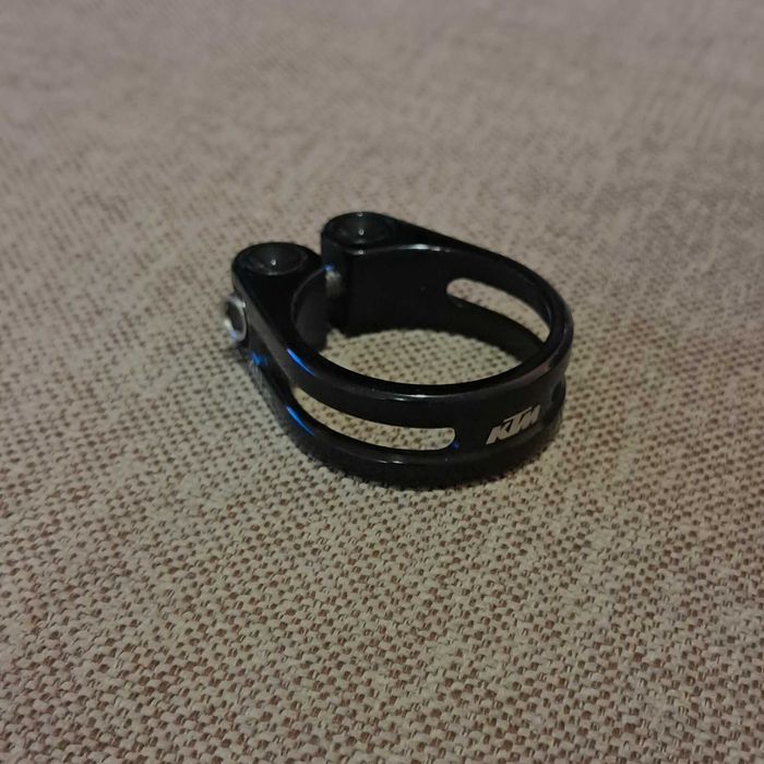 Abraçadeira de Selim KTM 34,9mm