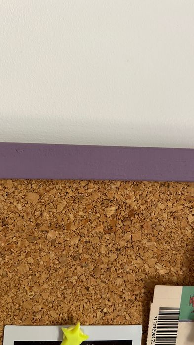 Quadro cortiça roxo