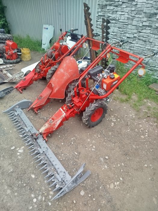 Продам чеську косарку MF70 дизель